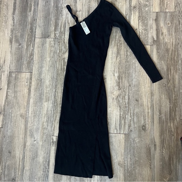 Hudson Jeans Merino Wool One Shoulder Dress Maxi in Black - Picture 5 of 7